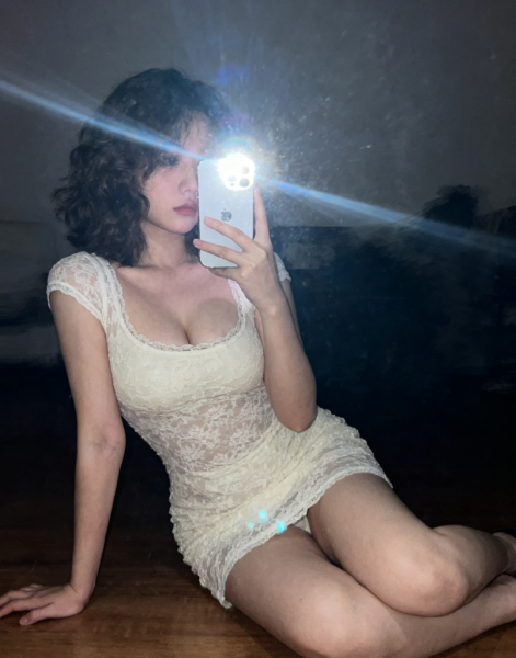 美女炼丹AI提示词，让你也能有自己的线上女朋友~-图片2